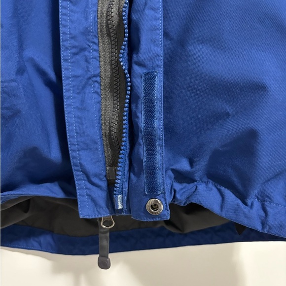 The North Face Men's Two-Tone Blue Performance Jacket - Picture 4 of 9